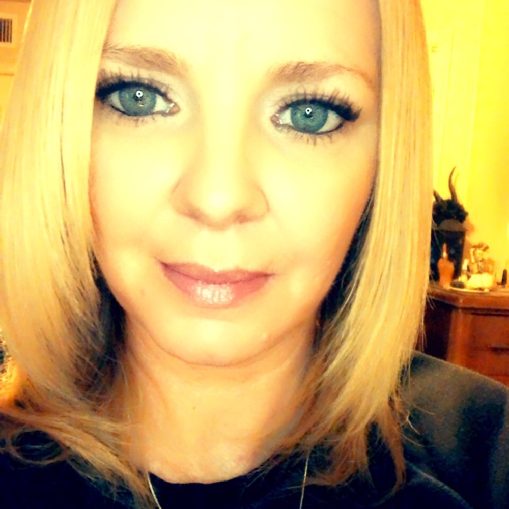 Meet your Posher, Kelli